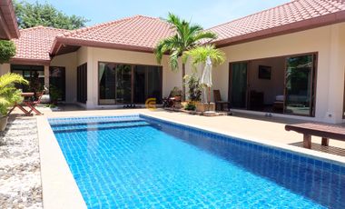 For rent 3 bedrooms house in Huay Yai, Pattaya
