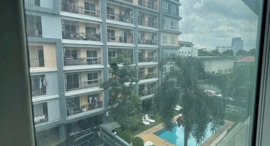 Condo en alquiler de 1 habitaciones en Bang Kapi, Bangkok