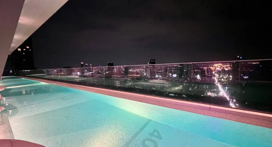 For rent 1 bed condo in Watthana, Bangkok