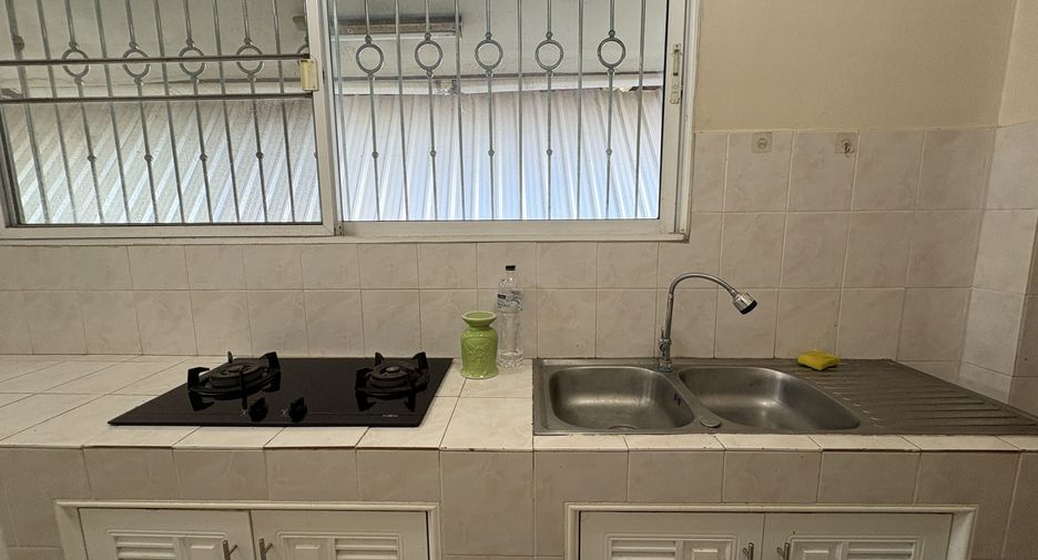 For rent 5 bedrooms house in Mueang Chiang Mai, Chiang Mai