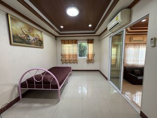For rent 5 bedrooms house in Mueang Chiang Mai, Chiang Mai