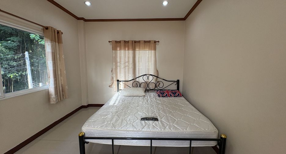 For rent 5 bedrooms house in Mueang Chiang Mai, Chiang Mai