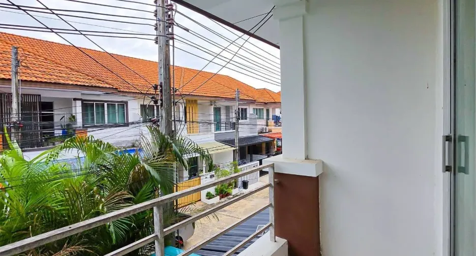 À vendre 3 chambres maison de ville à Thalang, Phuket