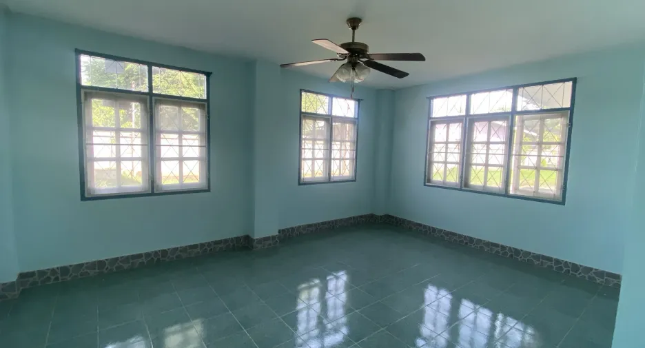 Haus zum Kauf mit 4 Zimmer in Phanom Thuan, Kanchanaburi