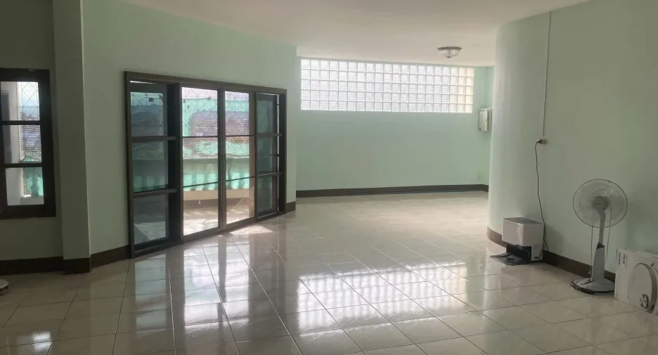 Büro zum Kauf mit 4 Zimmer in Fang, Chiang Mai