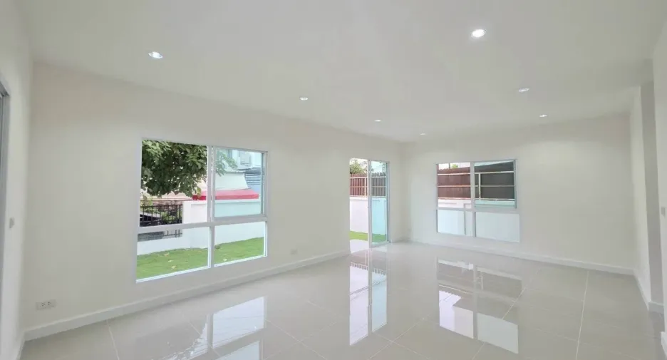 For sale 4 bedrooms house in Bang Yai, Nonthaburi