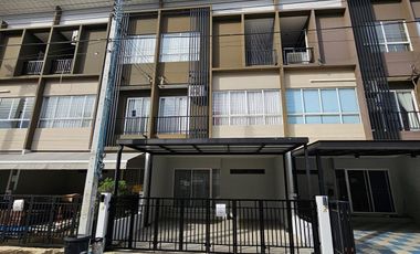 For rent 3 bedrooms townhouse in Bang Bua Thong, Nonthaburi