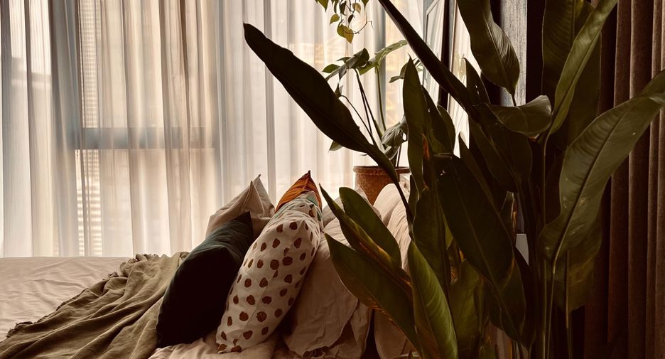 For sale and for rent 2 bedrooms condo in Huai Khwang, Bangkok
