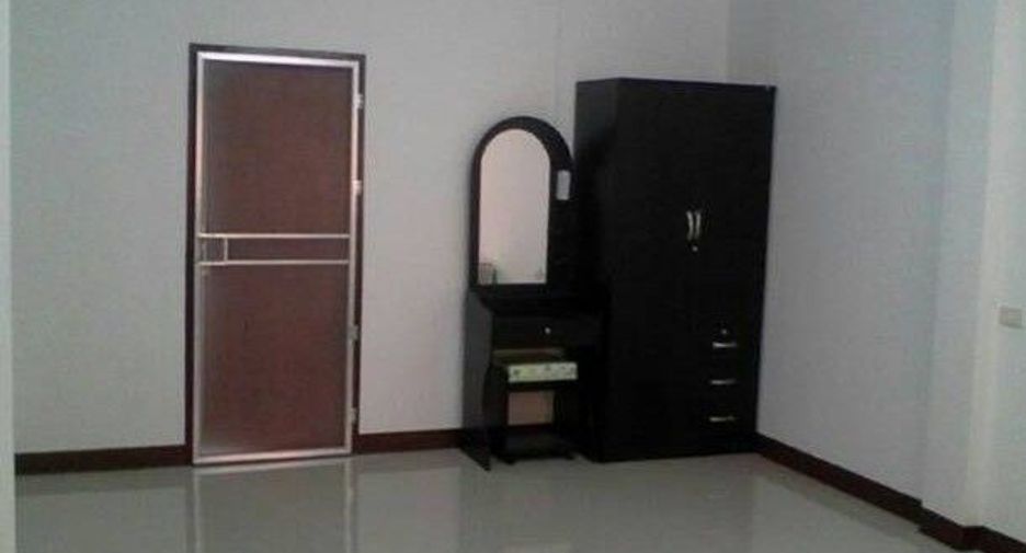 For sale 12 bedrooms retail Space in Hua Hin, Prachuap Khiri Khan