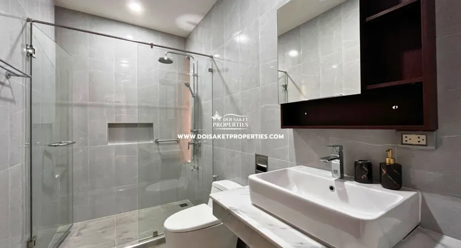 For rent 2 bedrooms villa in Doi Saket, Chiang Mai