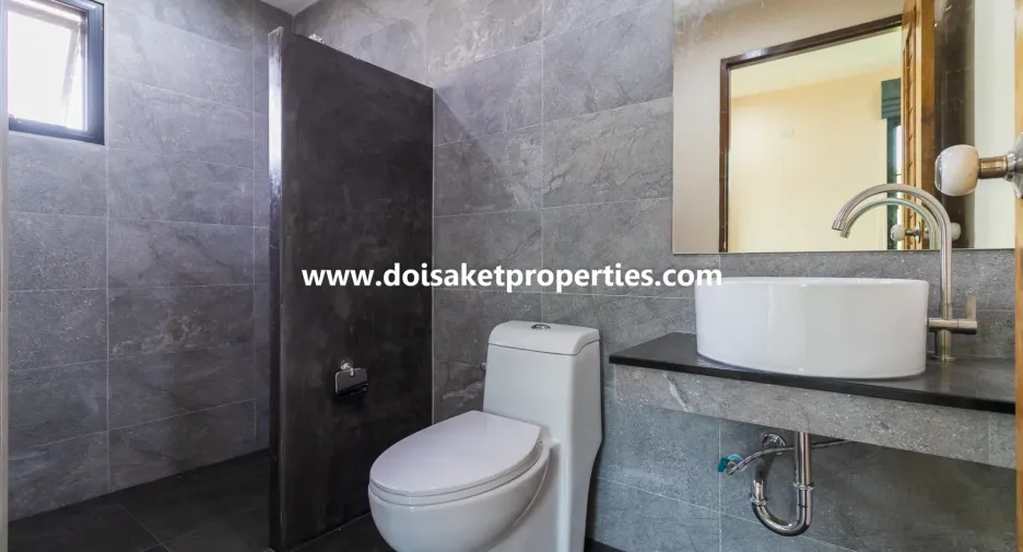 For rent and for sale 4 bedrooms house in Doi Saket, Chiang Mai