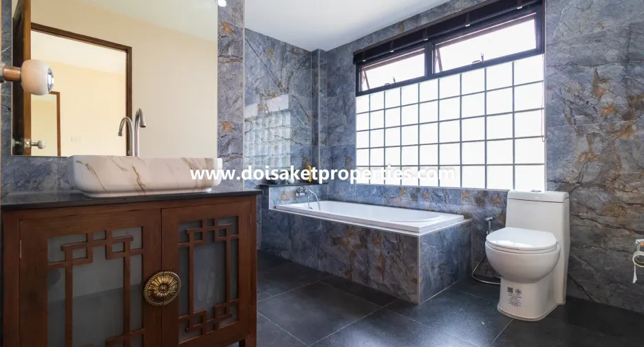 For rent and for sale 4 bedrooms house in Doi Saket, Chiang Mai