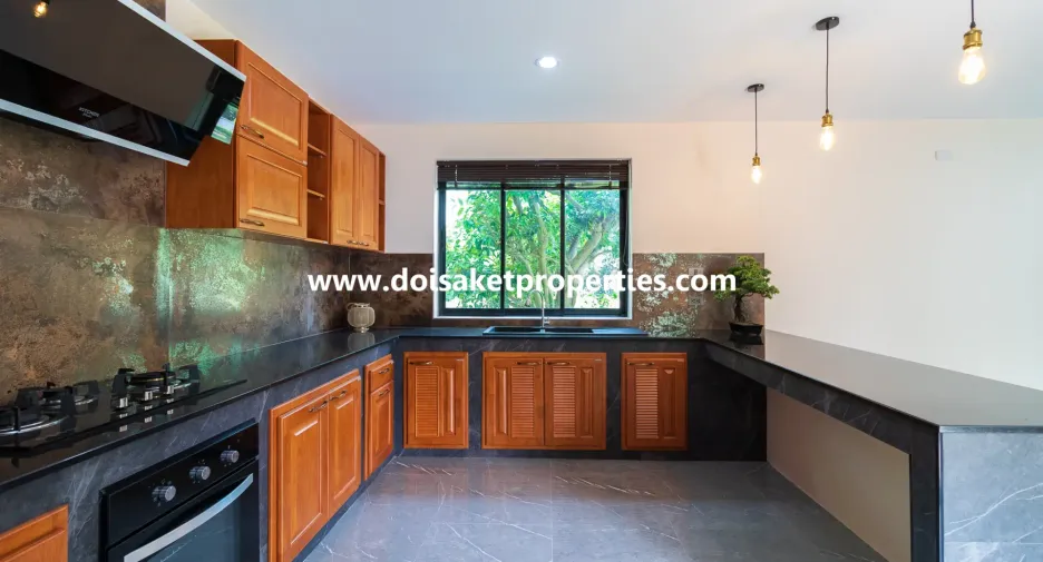 For rent and for sale 4 bedrooms house in Doi Saket, Chiang Mai