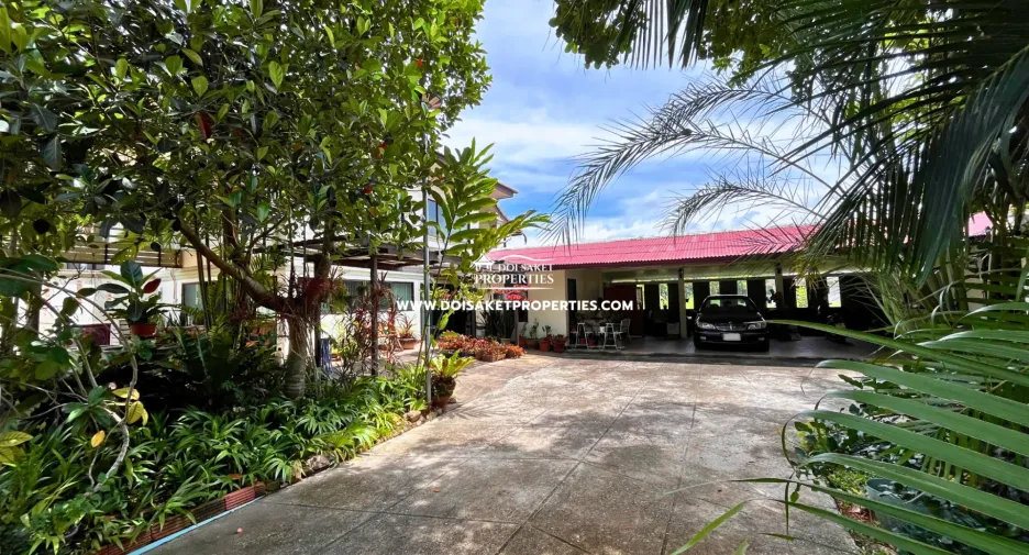 Haus zum Kauf mit 4 Zimmer in Doi Saket, Chiang Mai