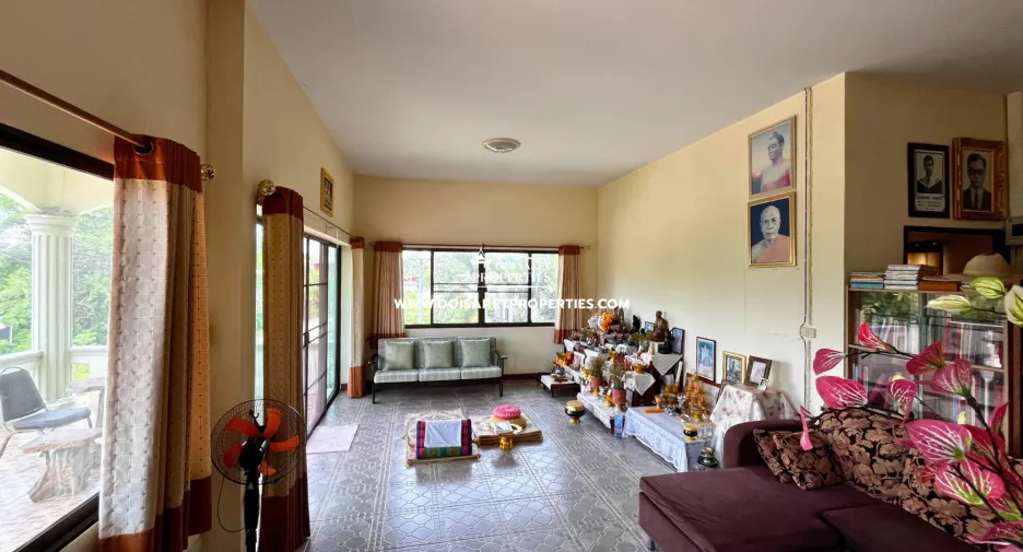 Haus zum Kauf mit 4 Zimmer in Doi Saket, Chiang Mai