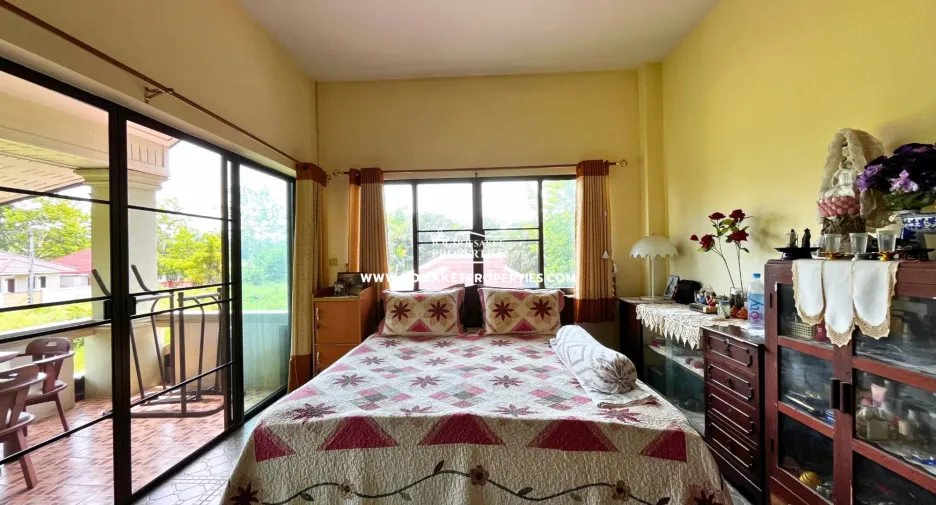 Haus zum Kauf mit 4 Zimmer in Doi Saket, Chiang Mai