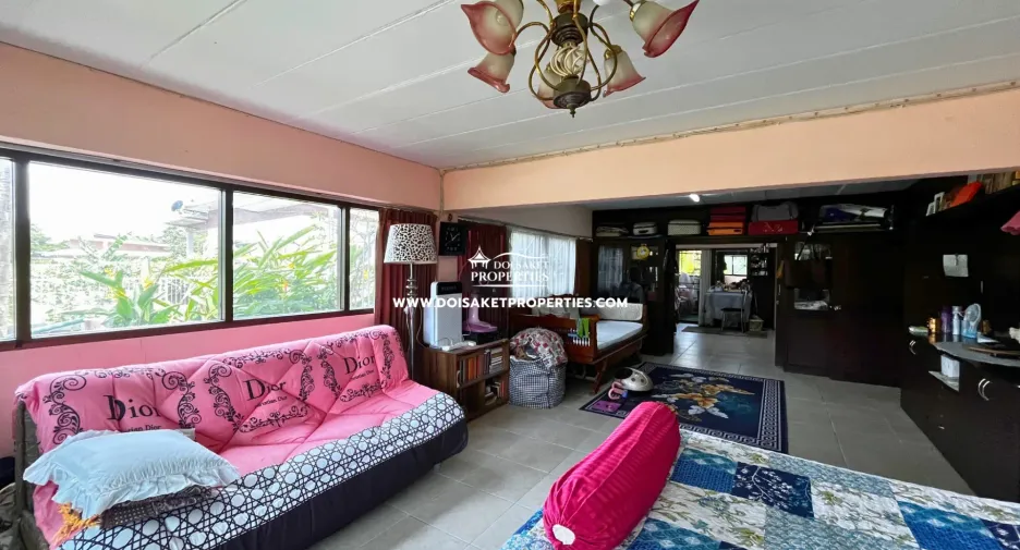 Haus zum Kauf mit 4 Zimmer in Doi Saket, Chiang Mai