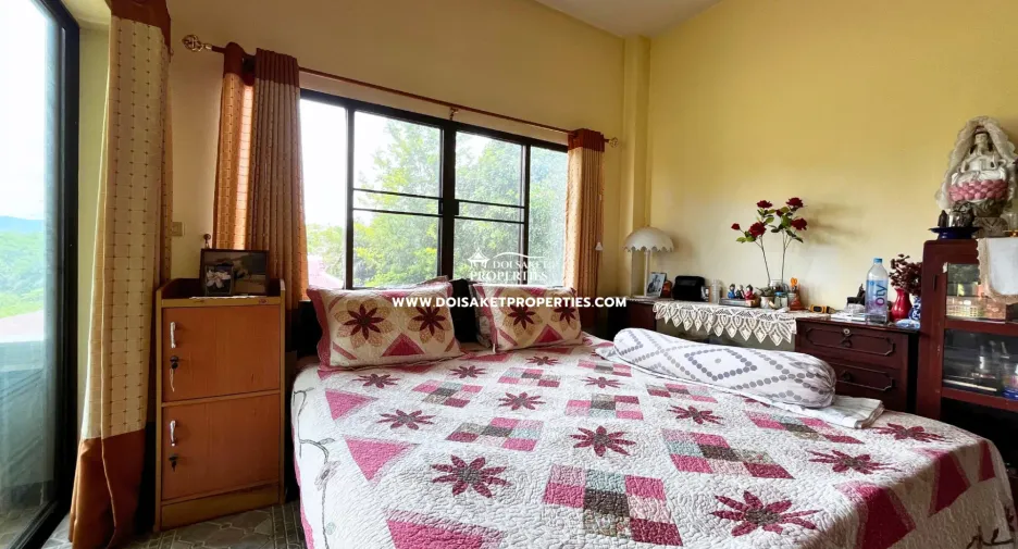 Haus zum Kauf mit 4 Zimmer in Doi Saket, Chiang Mai