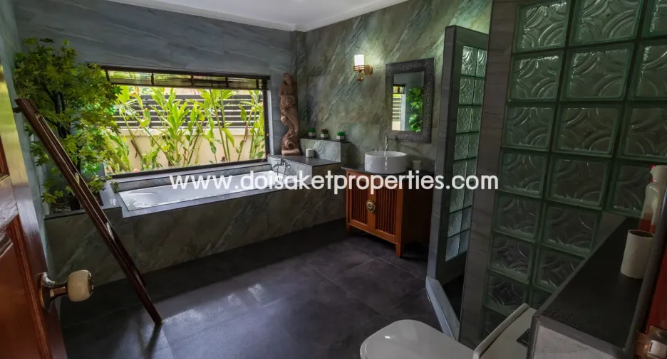 For rent 3 bedrooms house in Doi Saket, Chiang Mai