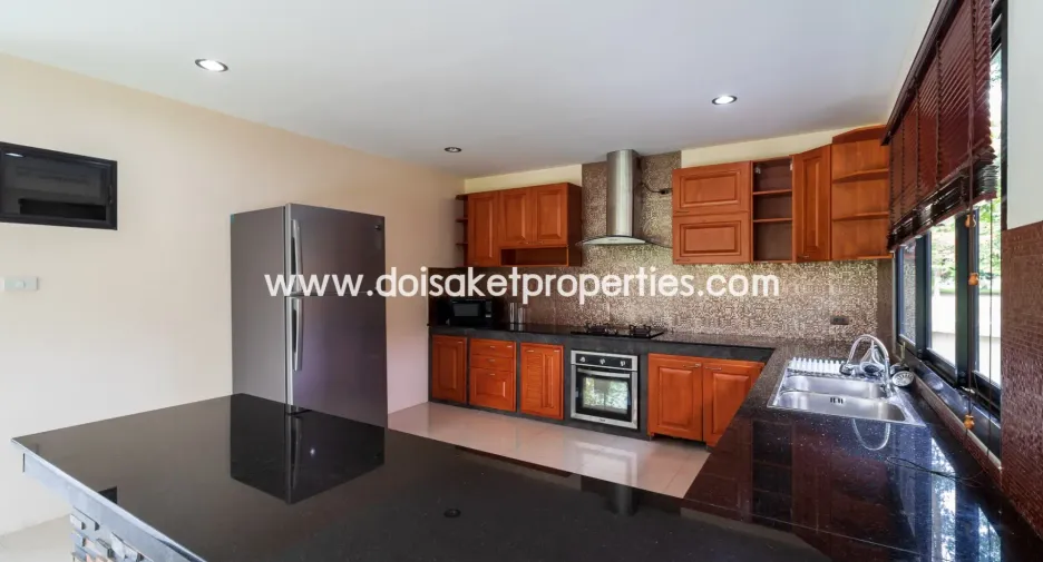 For rent 3 bedrooms house in Doi Saket, Chiang Mai