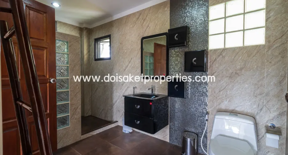 For rent 3 bedrooms house in Doi Saket, Chiang Mai