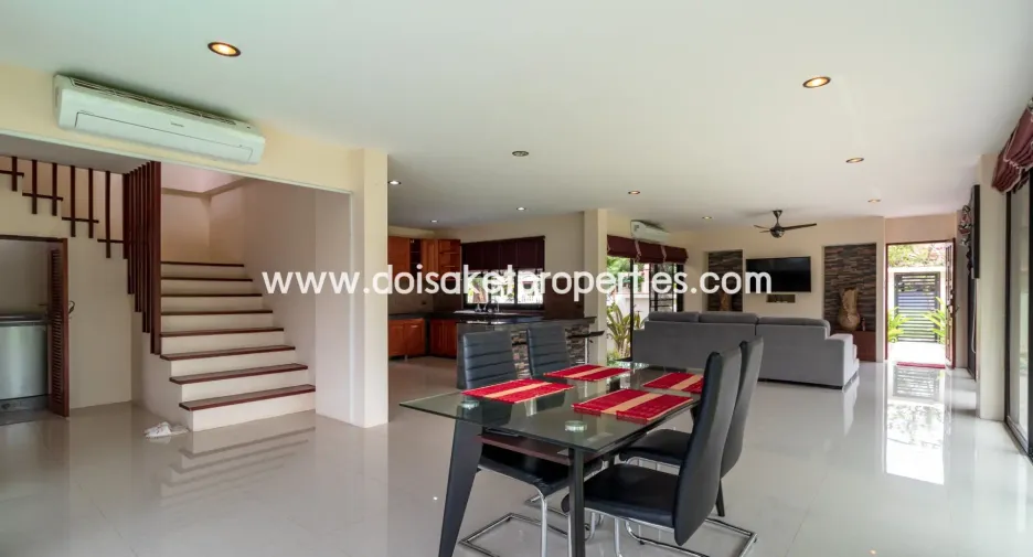 For rent 3 bedrooms house in Doi Saket, Chiang Mai