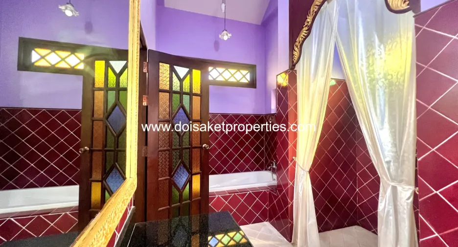 Villa en venta de 5 habitaciones en San Sai, Chiang Mai