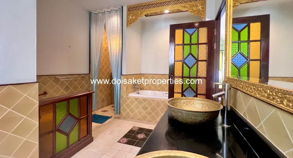 Villa en venta de 5 habitaciones en San Sai, Chiang Mai