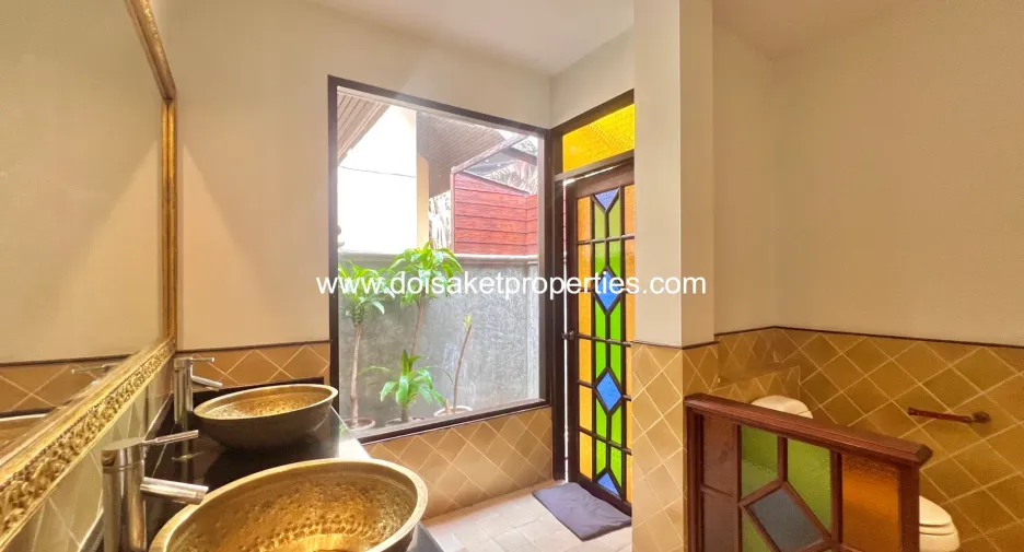 Villa en venta de 5 habitaciones en San Sai, Chiang Mai