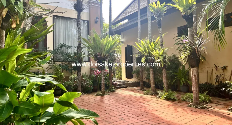 Villa en venta de 5 habitaciones en San Sai, Chiang Mai
