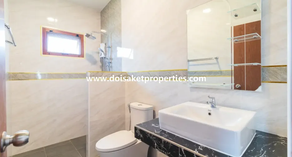 Haus zum Kauf mit 4 Zimmer in Doi Saket, Chiang Mai