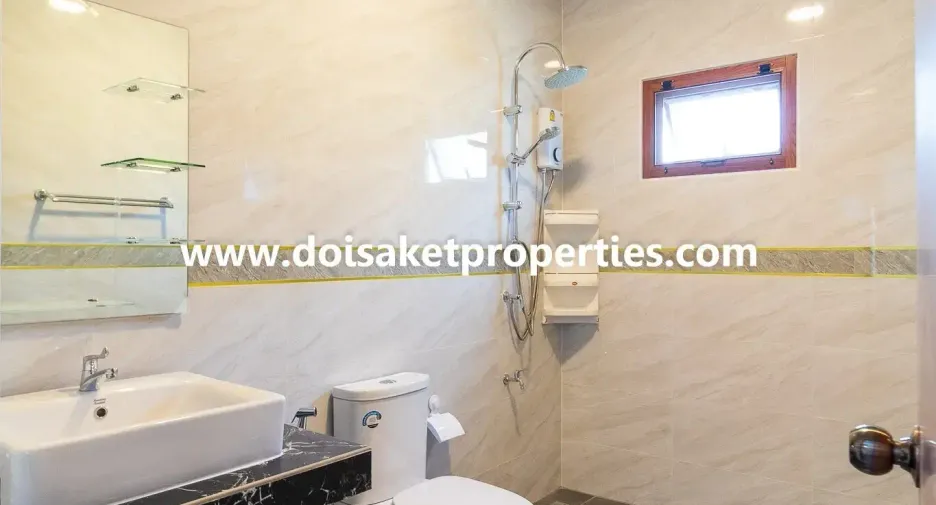 Haus zum Kauf mit 4 Zimmer in Doi Saket, Chiang Mai