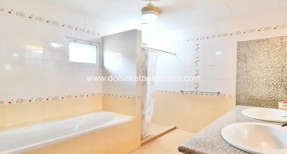For sale 2 bedrooms house in Doi Saket, Chiang Mai