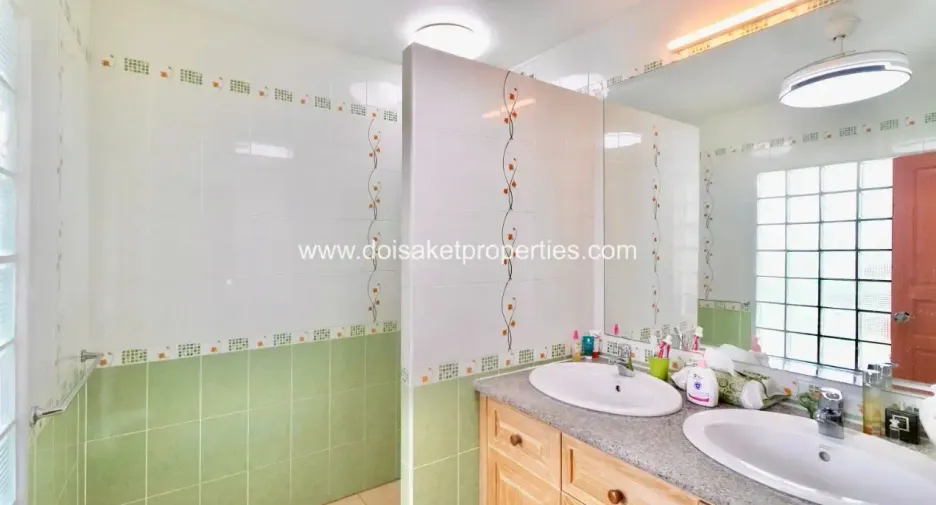 For sale 2 bedrooms house in Doi Saket, Chiang Mai