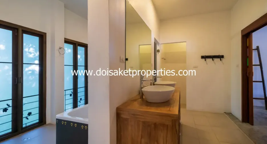 For rent 2 bedrooms house in Doi Saket, Chiang Mai