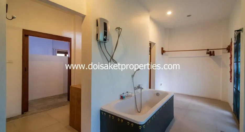 For rent 2 bedrooms house in Doi Saket, Chiang Mai