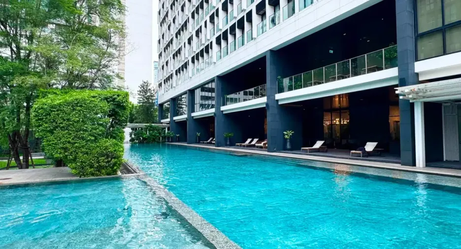 À louer 2 chambres condo à Pathum Wan, Bangkok