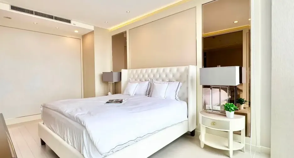 À louer 2 chambres condo à Pathum Wan, Bangkok