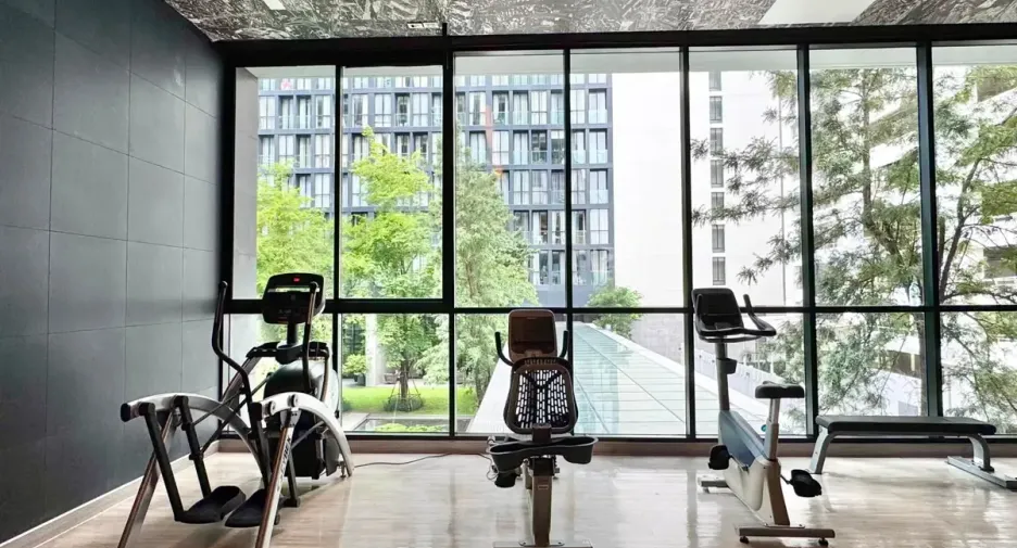 À louer 2 chambres condo à Pathum Wan, Bangkok