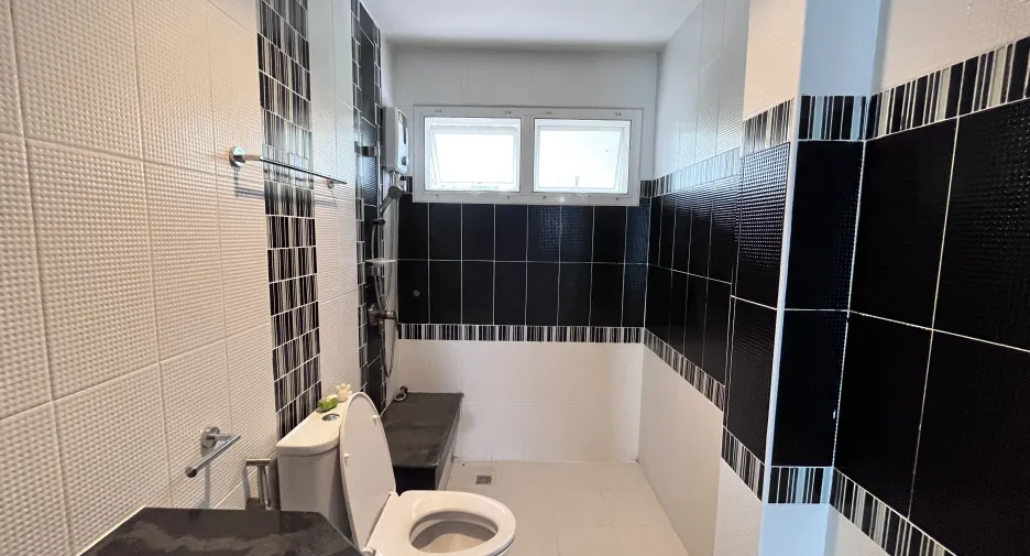 For rent 3 bedrooms house in Mueang Chiang Mai, Chiang Mai