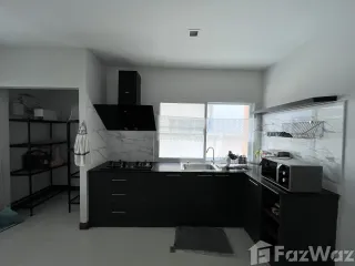 For rent 3 bedrooms house in Mueang Chiang Mai, Chiang Mai