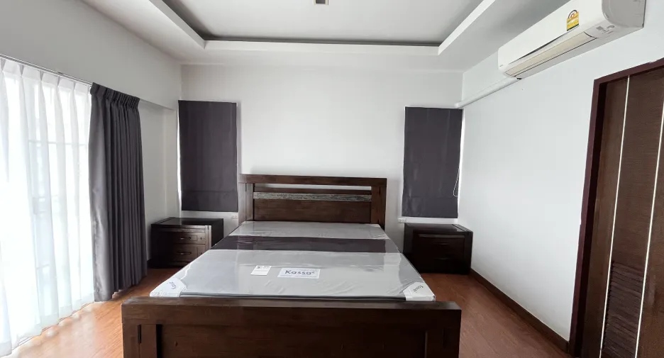 For rent 3 bedrooms house in Mueang Chiang Mai, Chiang Mai