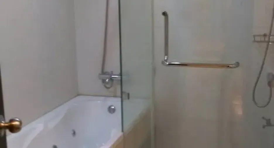 Wohnung zur Miete mit 1 Zimmer in Pathum Wan, Bangkok