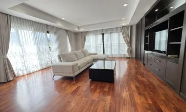 Apartment zur Miete mit 3 Zimmer in Pathum Wan, Bangkok