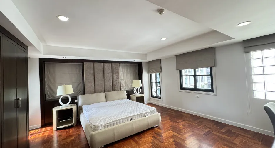 For rent 3 ベッドルーム apartment in Pathum Wan, Bangkok