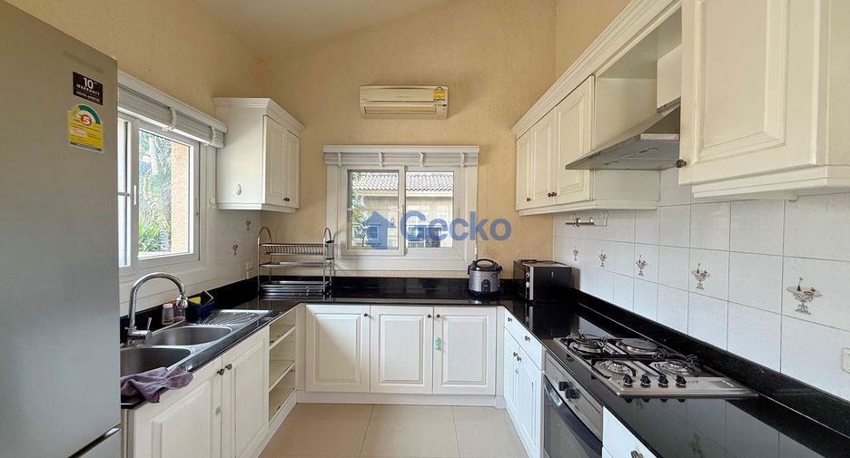 For rent 4 bedrooms house in Bang Lamung, Chonburi