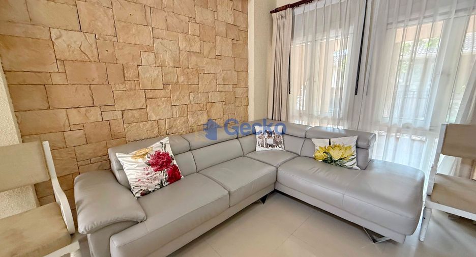 For rent 4 bedrooms house in Bang Lamung, Chonburi