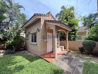 For rent 4 bedrooms house in Bang Lamung, Chonburi