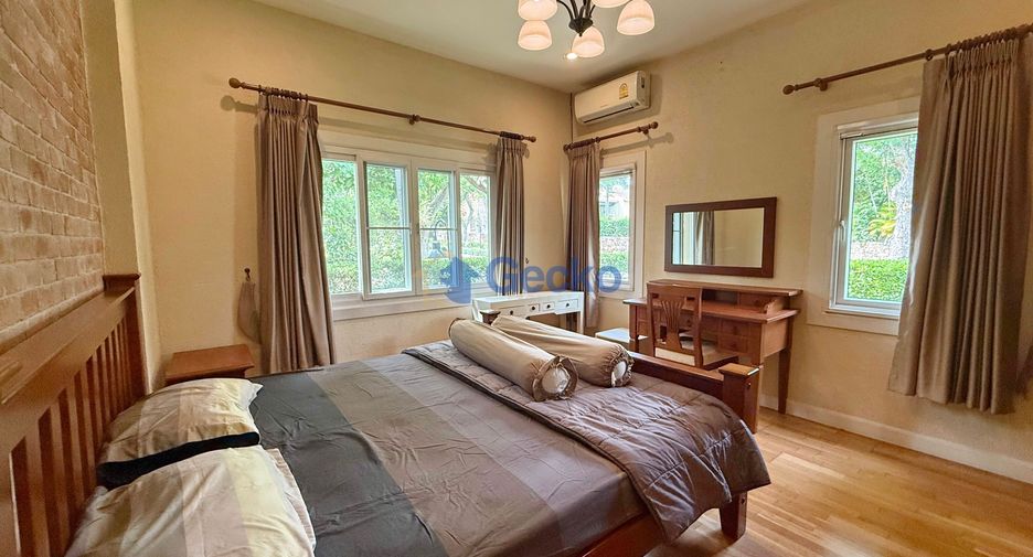 For rent 4 bedrooms house in Bang Lamung, Chonburi