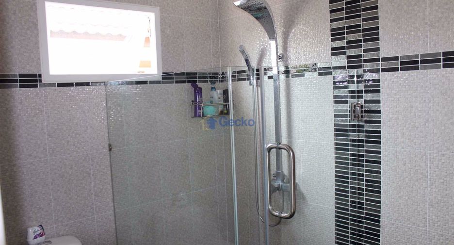 For rent and for sale 2 bedrooms house in Bang Lamung, Chonburi